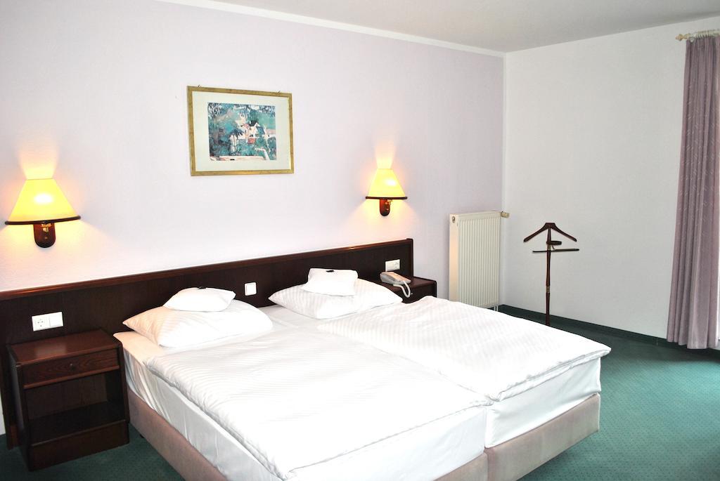 Heidehotel Lubast Pokoj fotografie